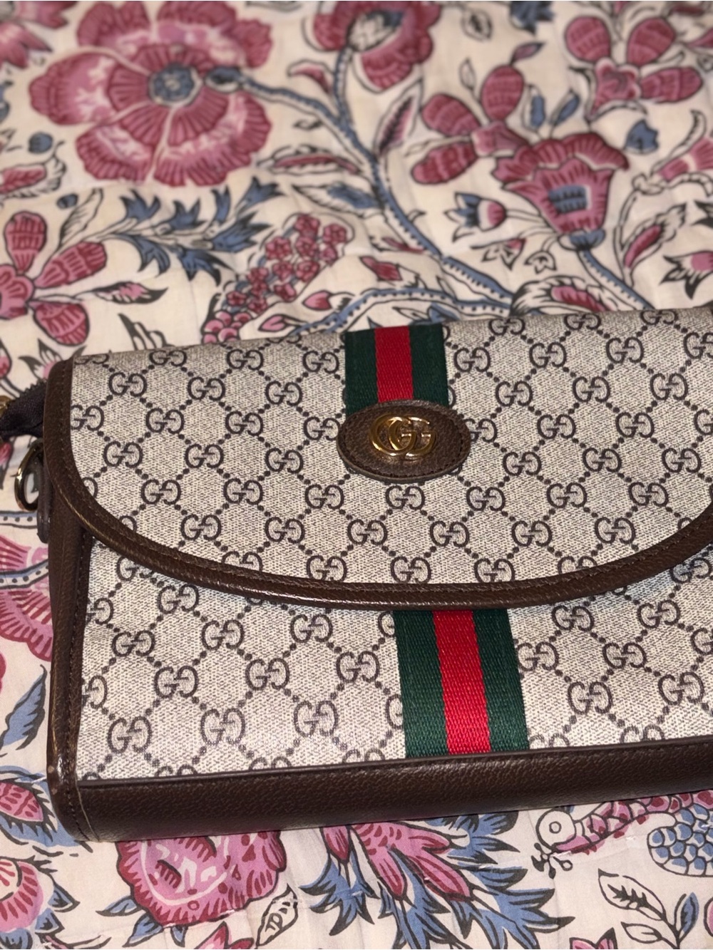 Gucci Beige GG Supreme Crossbody with Red & Green Stripe